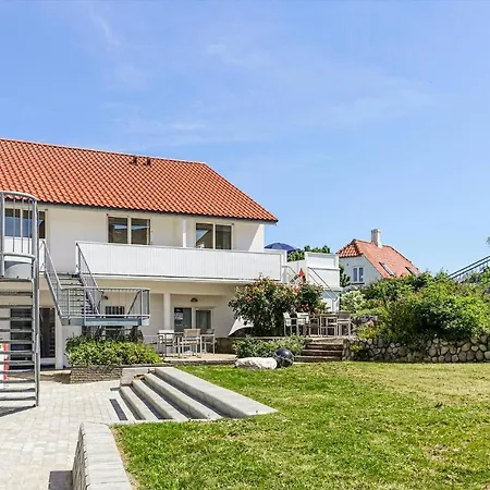 1 Bedroom In * グドイェム